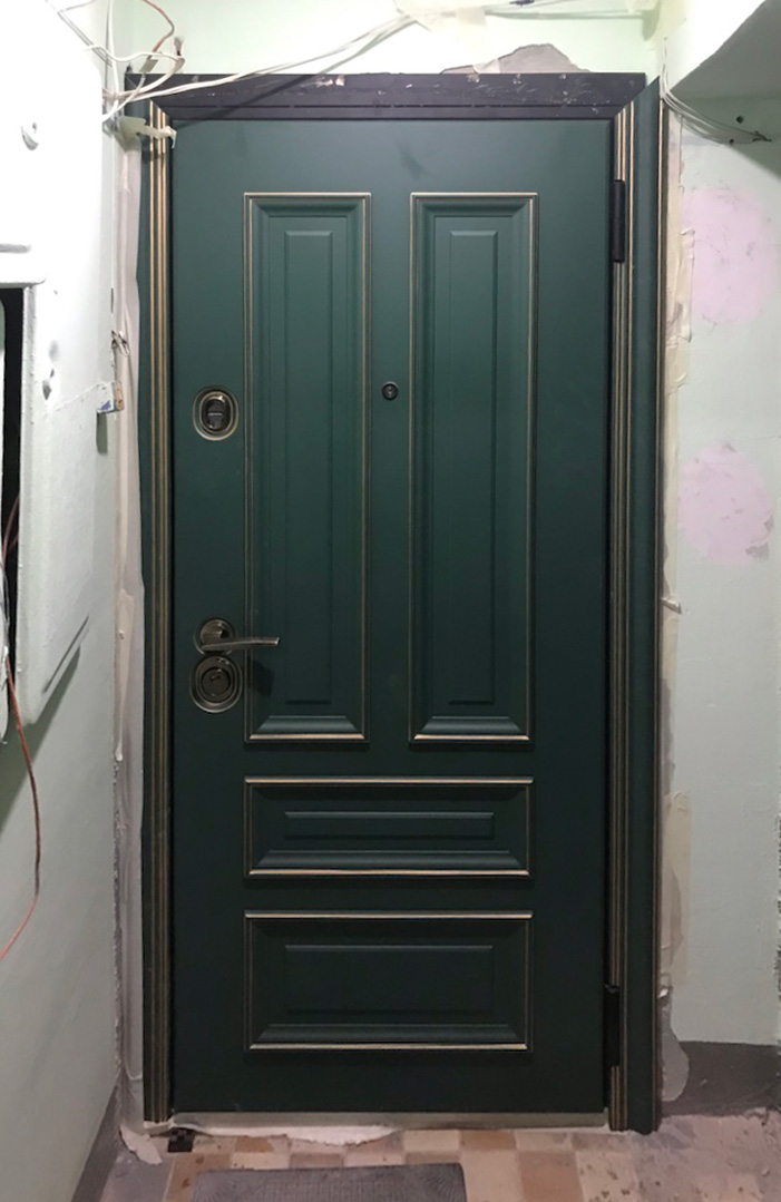 Входная дверь в квартиру 509АР6 вид снаружи